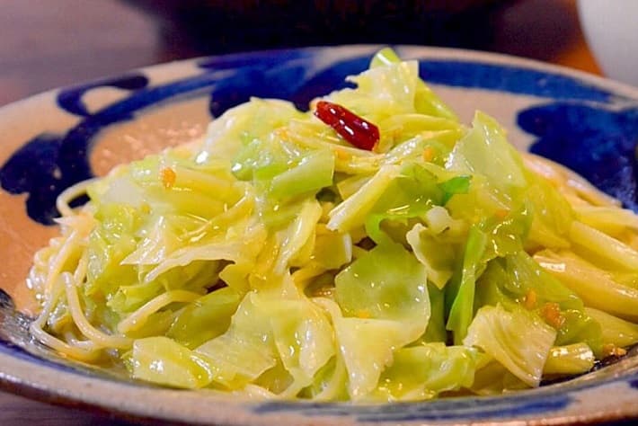 キャベツとアンチョビのパスタ